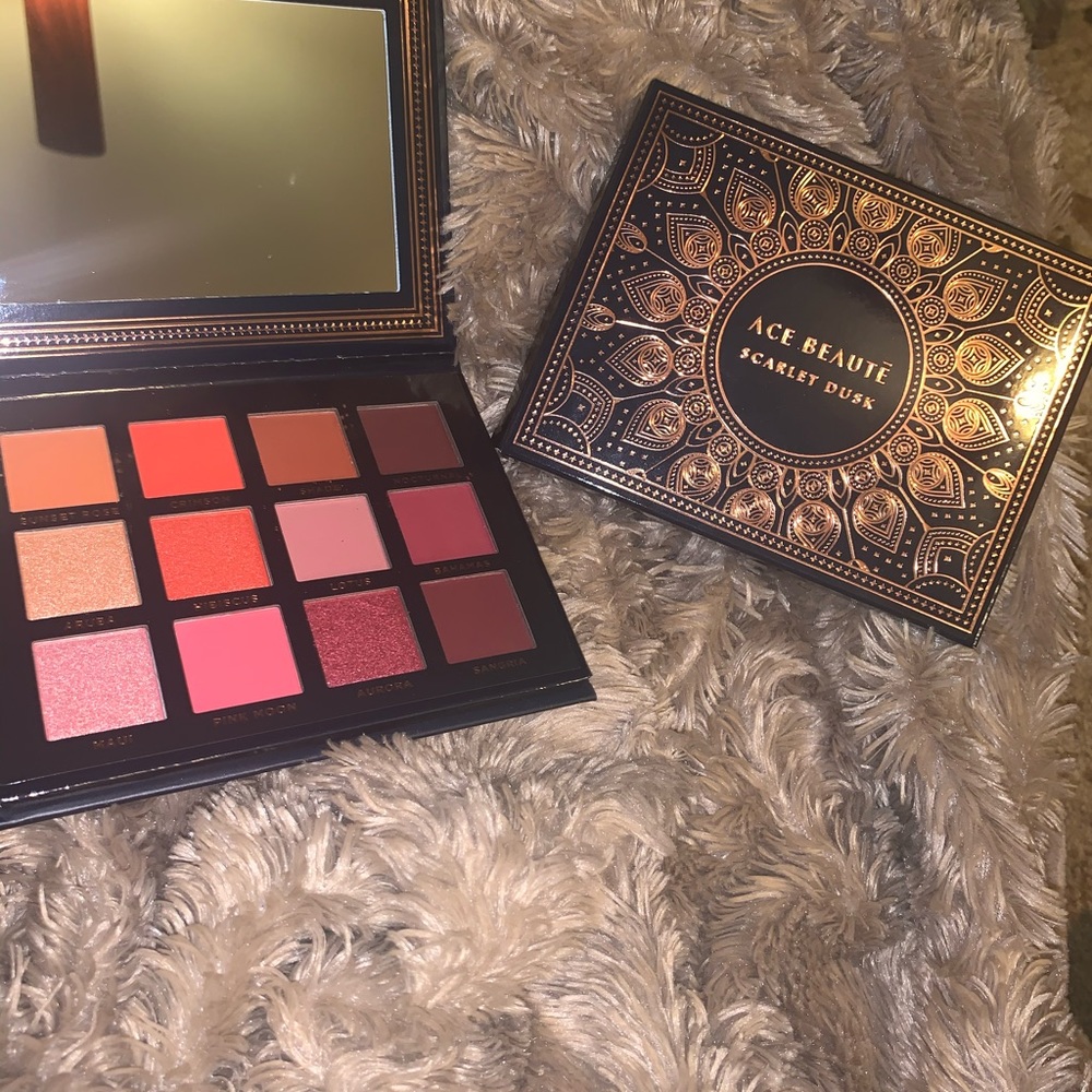 2 Eyeshadow pallets + pink and blue gel eyeliner